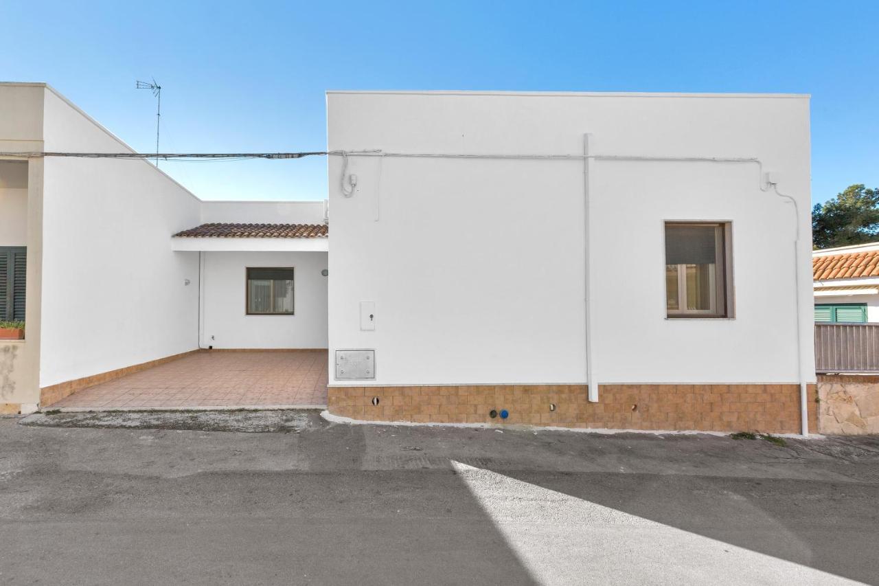 Villetta Il Glicine By Barbarhouse Porto Cesareo Exterior photo